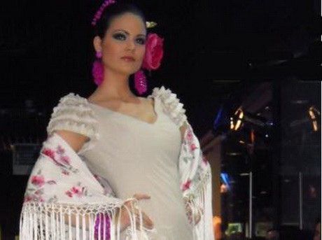 Desfile de trajes de flamenca