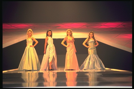 Desfile de vestidos de noche