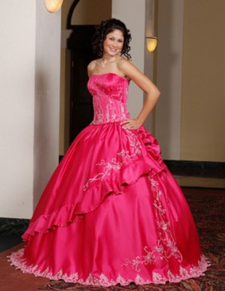 Diseñadores de vestidos de xv años