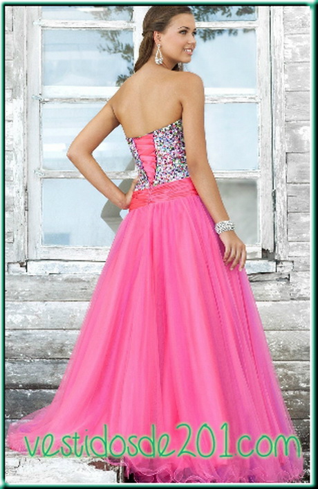 Diseñadores de vestidos de xv años