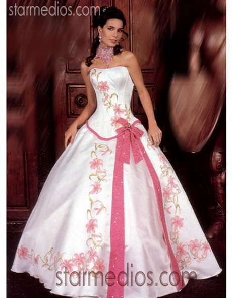 Diseños de vestidos para quince años