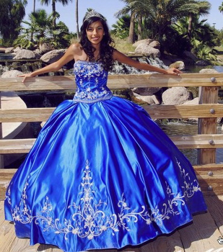 Fotos de vestidos de 15 años azules
