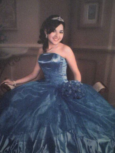 Fotos de vestidos de 15 años azules