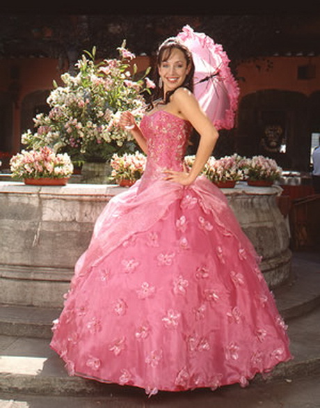 Fotos de vestidos para 15 años estilo princesa