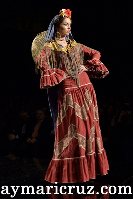 Moda de trajes de flamenca 2014