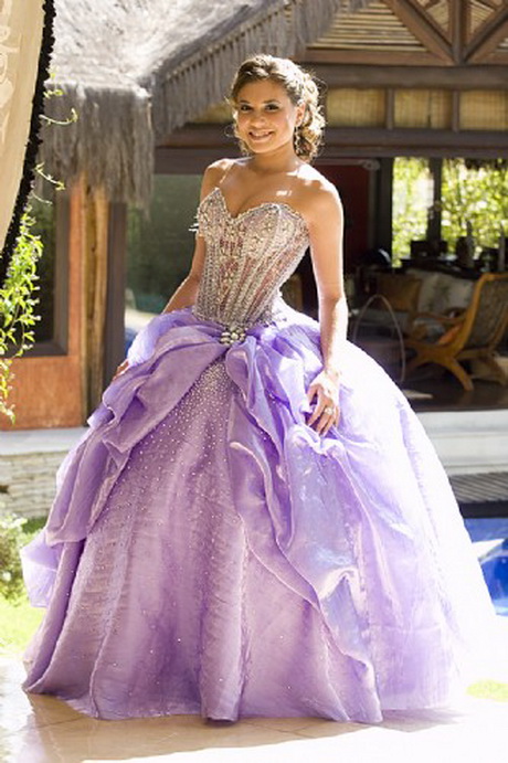 Modelo de vestido de 15 años