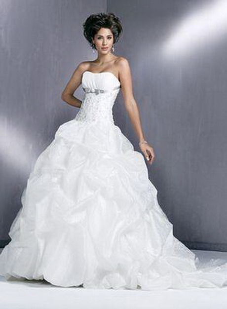Modelo vestido de novia