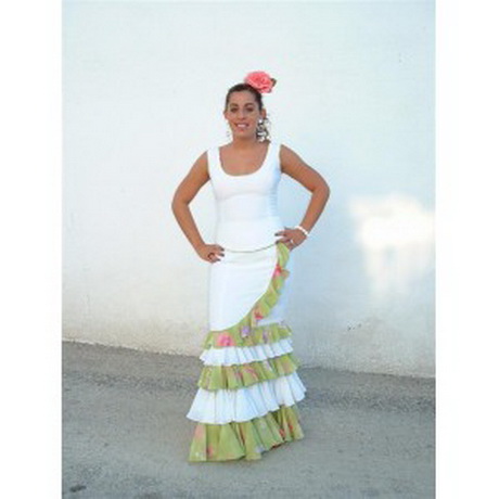 Trajes de flamenca blancos