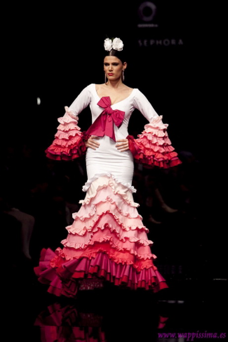 Trajes de flamencas molina