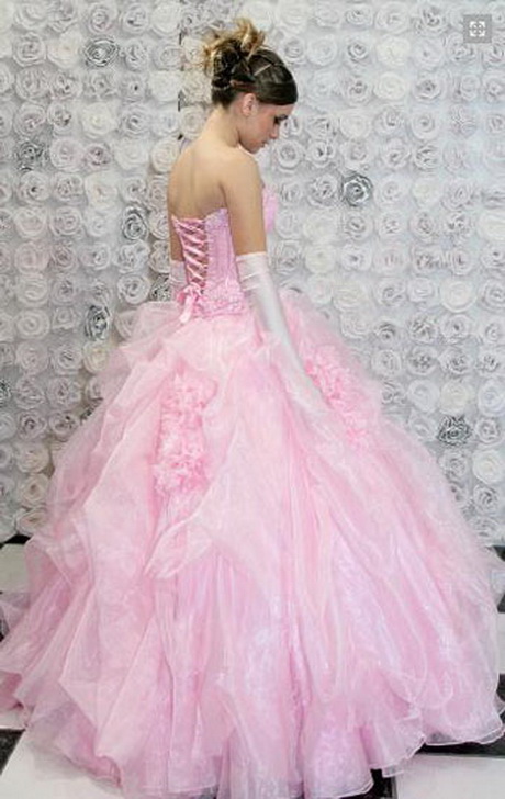 Vestida de 15 años