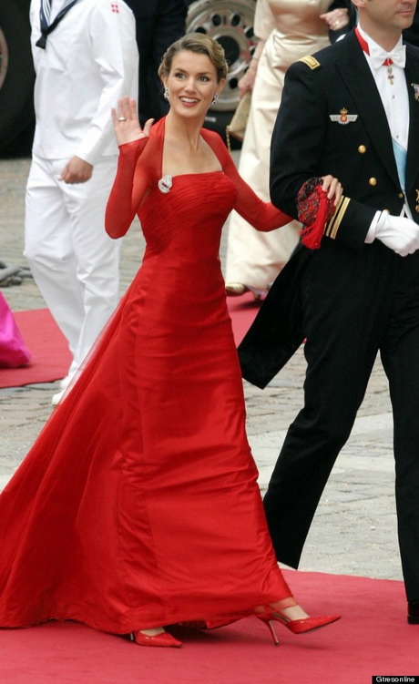 Vestido rojo para boda de dia