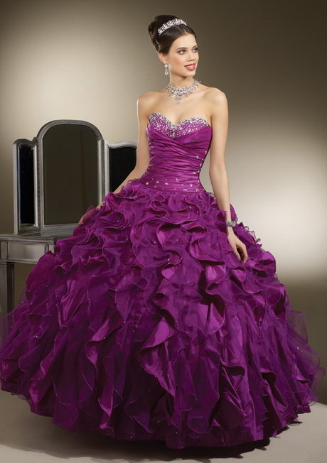 Vestidos de 15 anos morado