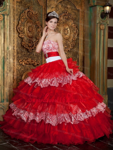 Vestidos de 15 años de color rojo