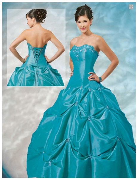 ... por ejemplo estos vestidos de quinceaÃ±era son de color azul