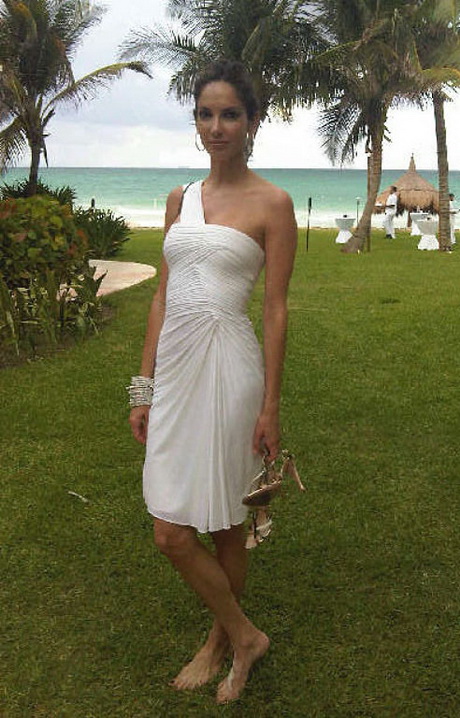 Vestidos para asistir a una boda en la playa