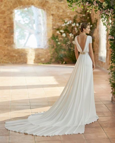 Vestidos de novia 2022 sencillos