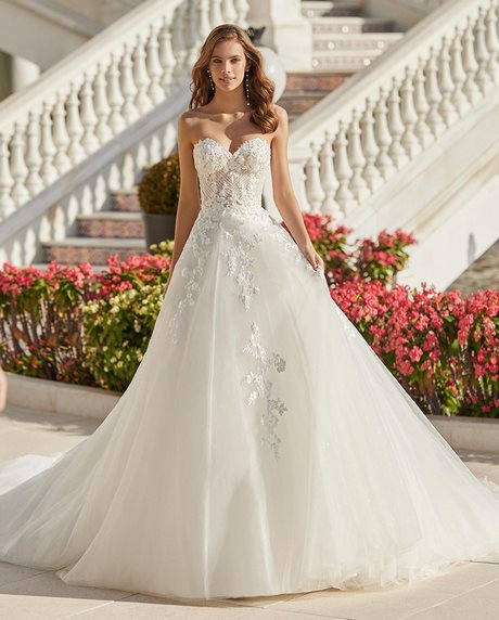 Vestidos de novia 2022 sencillos