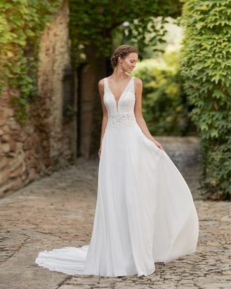 Vestidos de novia con encaje 2022