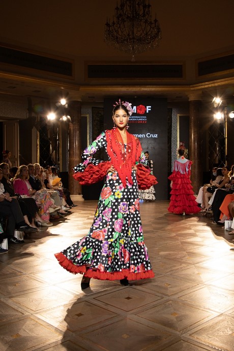 Trajes de flamenca 2023 simof