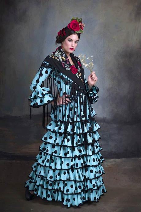 Trajes de flamenca 2023 simof