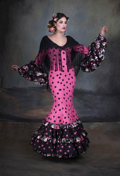 Trajes de flamenca cortos 2023