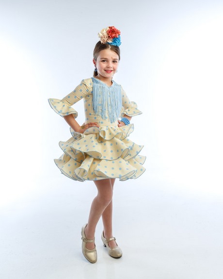 Trajes de flamenca cortos 2023