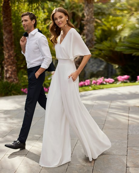 Vestidos de novia 2023 cortos