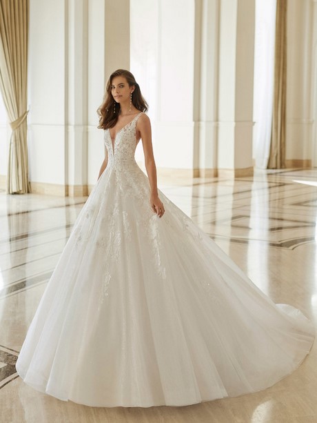 Vestidos de novia coleccion 2023