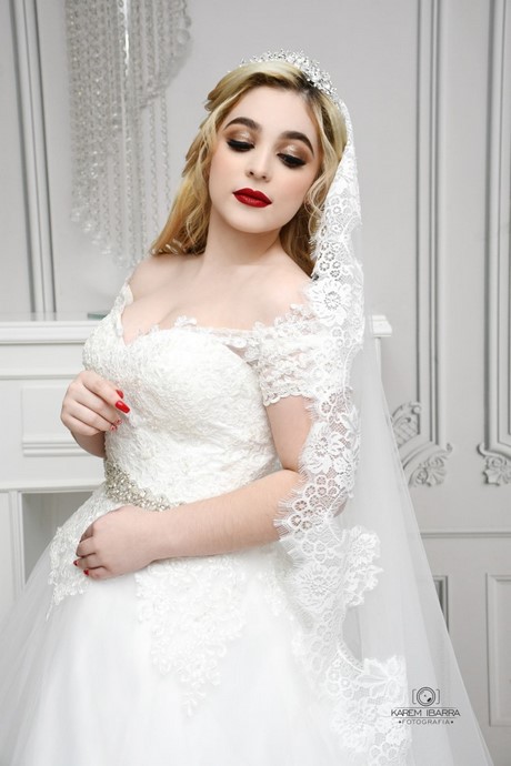Vestidos de novia por el civil 2023