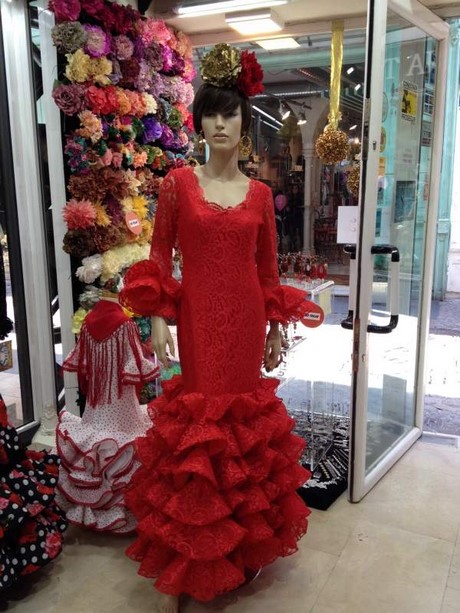 Colores de moda en trajes de flamenca 2017