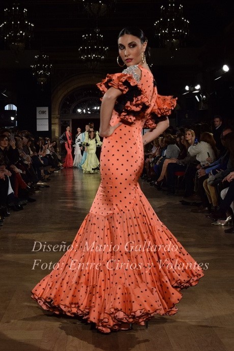 Colores de moda en trajes de flamenca 2017