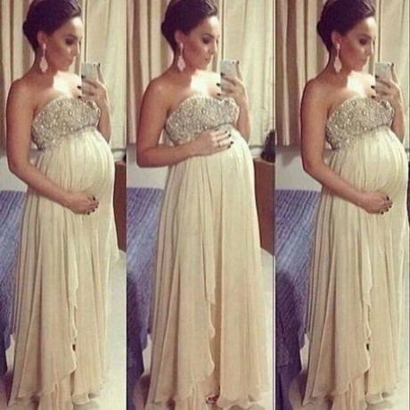 Mujeres embarazadas con vestidos