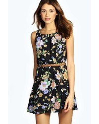 Vestido negro con flores