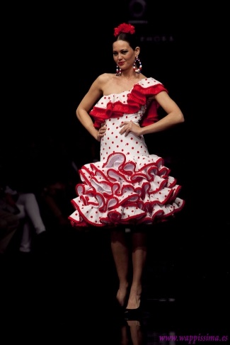 Vestidos de flamenca cortos 2018