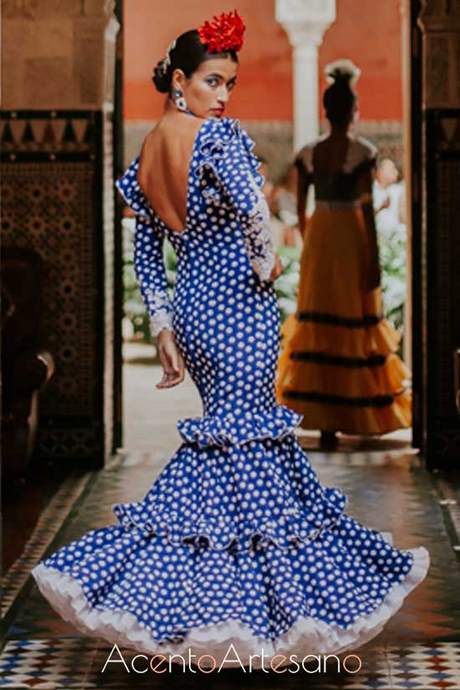 Diseños de trajes de flamenca 2019