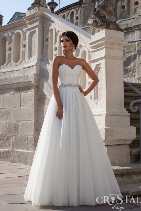 Moda vestidos de novia 2019