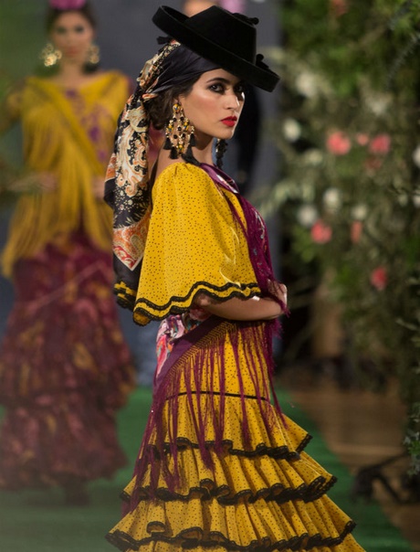 Colores de moda en trajes de flamenca 2018