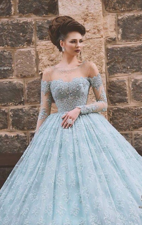 Fotos de vestidos de 15 años 2018 largos