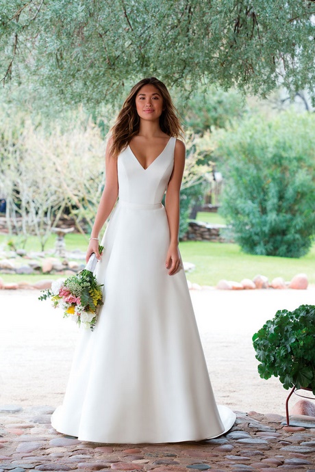 Trajes de novia sencillos 2018