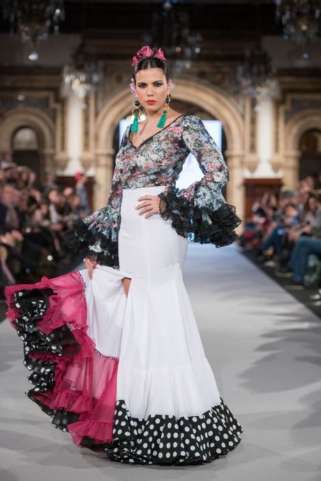 Colección de trajes de flamenca 2021