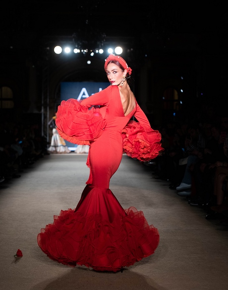 Colores de moda en trajes de flamenca 2021