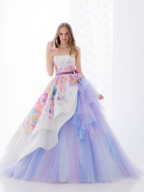 Modelo de vestido de 15 años 2021