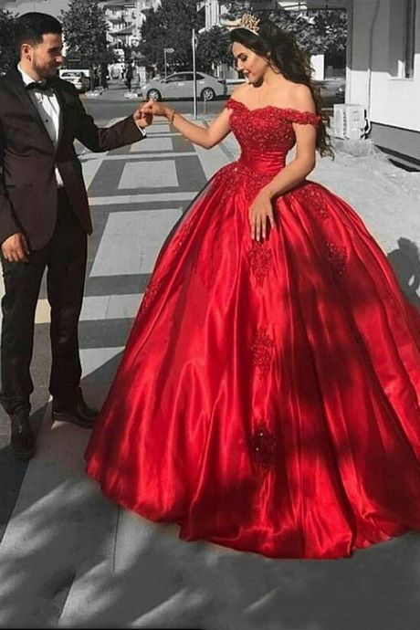 Vestidos de 15 años rojos 2021