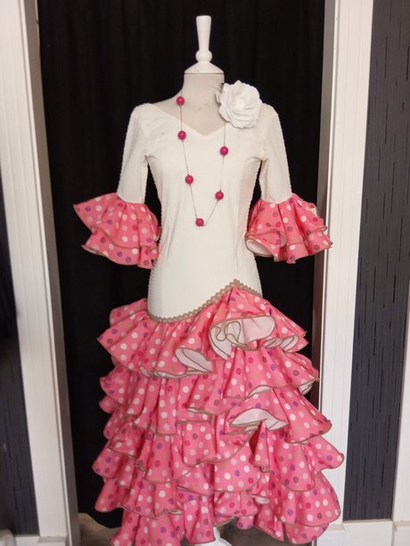 Vestidos de flamenca 2021 niña