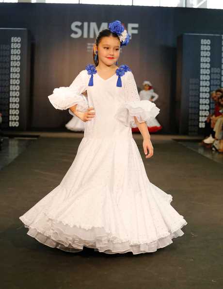 Vestidos de flamenca niña 2021