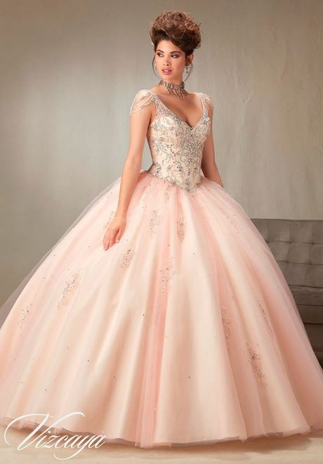 Vestidos de quinceañera modernos 2021