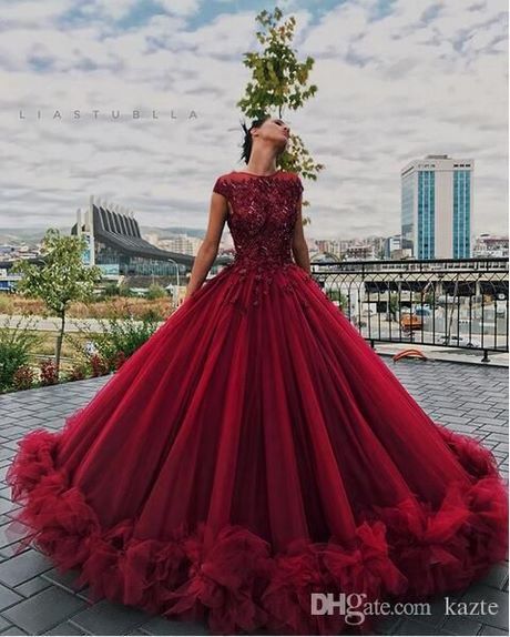 Vestidos elegantes de 15 años 2021