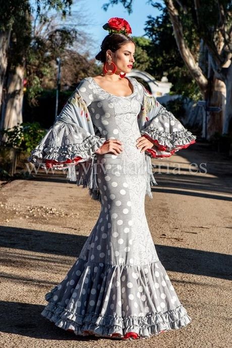 Modelos de trajes de flamenca 2020