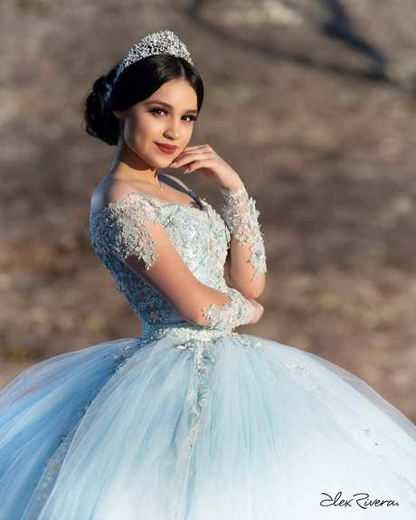 Vestidos de moda de 15 años 2020