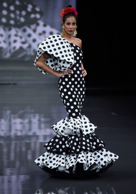 Moda de trajes de flamenca 2023